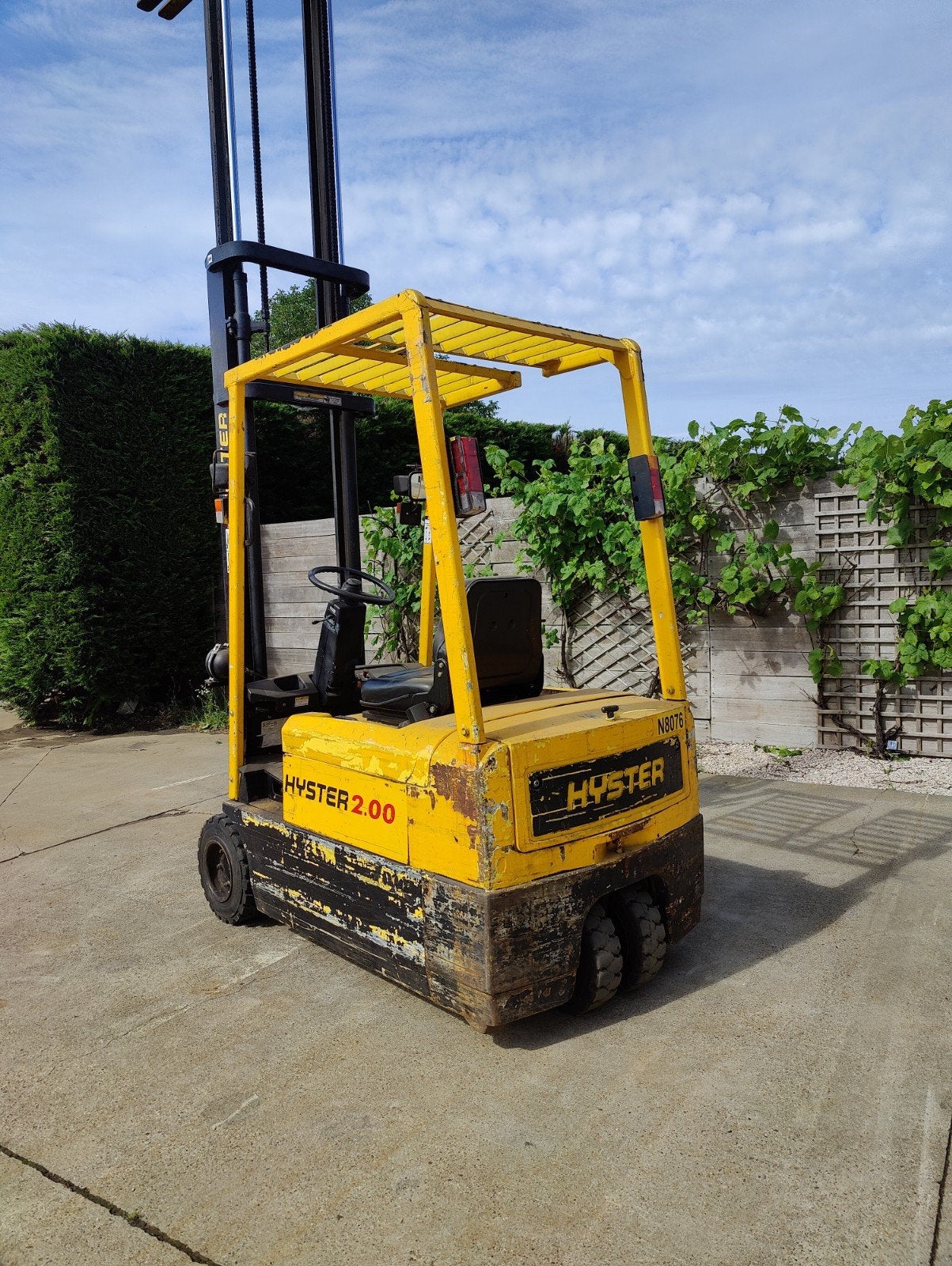 Heftruck goedwerkend garantie 2000kg heffen, Ophalen