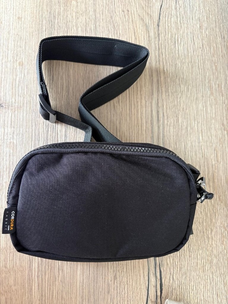 Sac ceinture Concept Global noir (nouveau), Bijoux, Sacs & Beauté, Enlèvement ou Envoi, Neuf, Noir