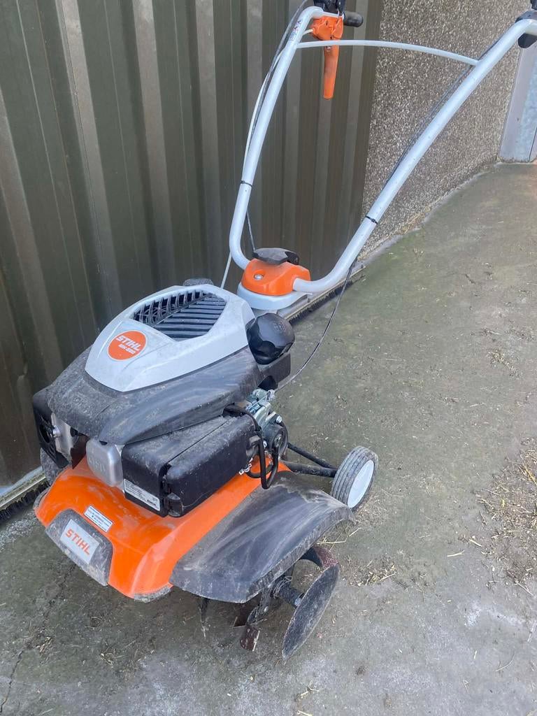 Freesmachine amper 1,5 j oud, Enlèvement, Comme neuf, Essence, Coupeur de jardin