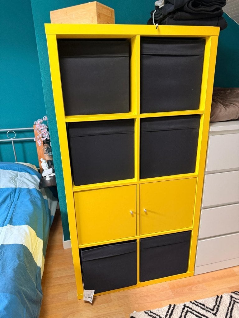 Kallax jaune, Enlèvement, Comme neuf