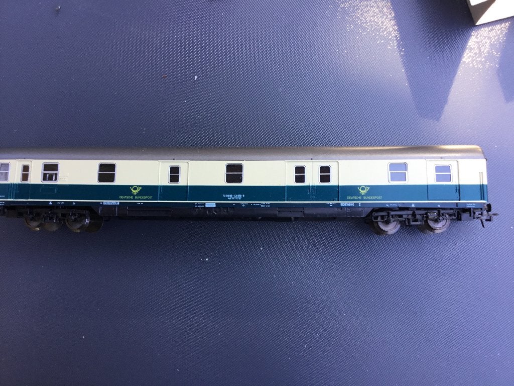 Roco 4262 H0 Postrijtuig van de Deutsche Bundespost, Gelijkstroom, Wagon, Ophalen of Verzenden, Zo goed als nieuw
