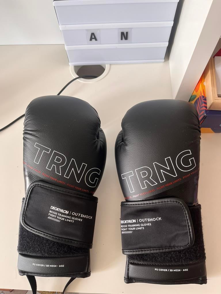 Gants de boxe enfant, Enlèvement, Comme neuf, Gants de boxe