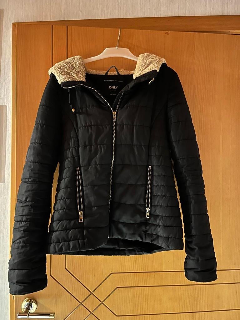 ONLY winterjas met kap maat S, Meisje, Only, Ophalen of Verzenden, Zo goed als nieuw