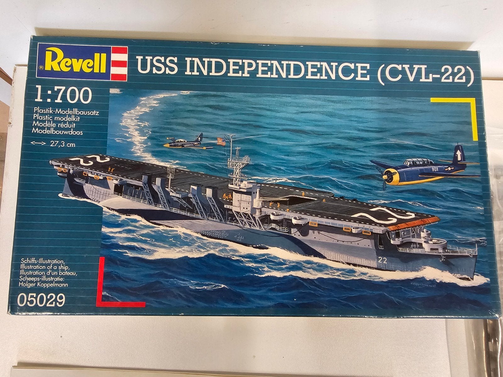 Kit de maquette Revell 05029 de l'USS Independence (CVL-22), Hobby & Loisirs créatifs, Modélisme | Bateaux & Navires, Enlèvement ou Envoi