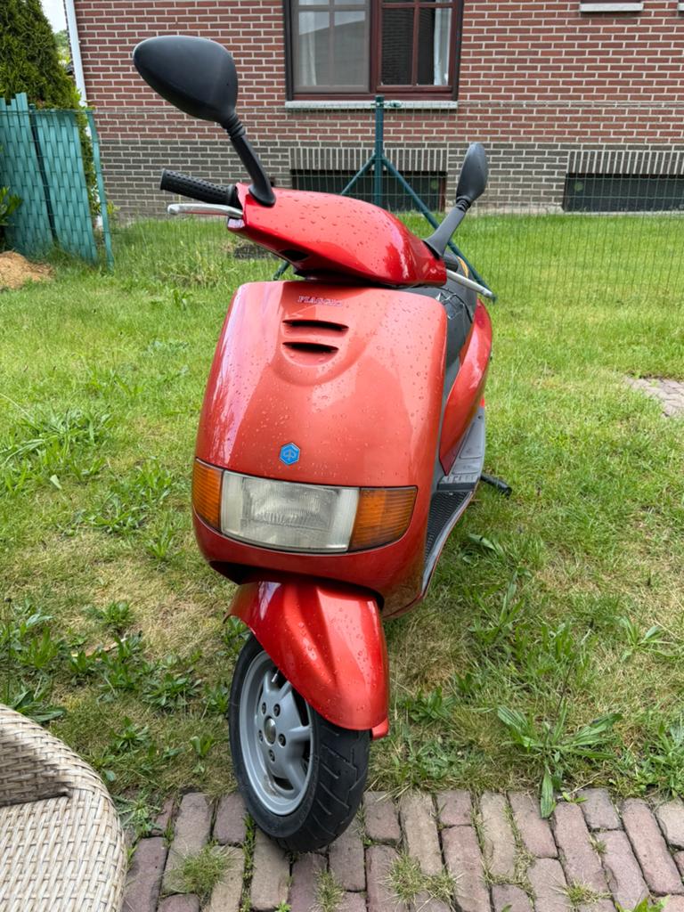 Piaggio Sfera 125cc 4T / 150cc 180cc gilera zip, Vélos & Vélomoteurs, Enlèvement, Comme neuf