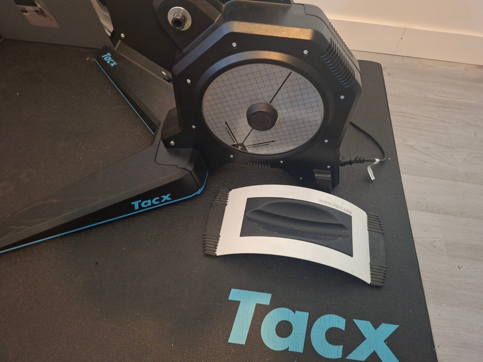 tacx Flux 2 smart, Auto diversen, Autospeakers, Ophalen