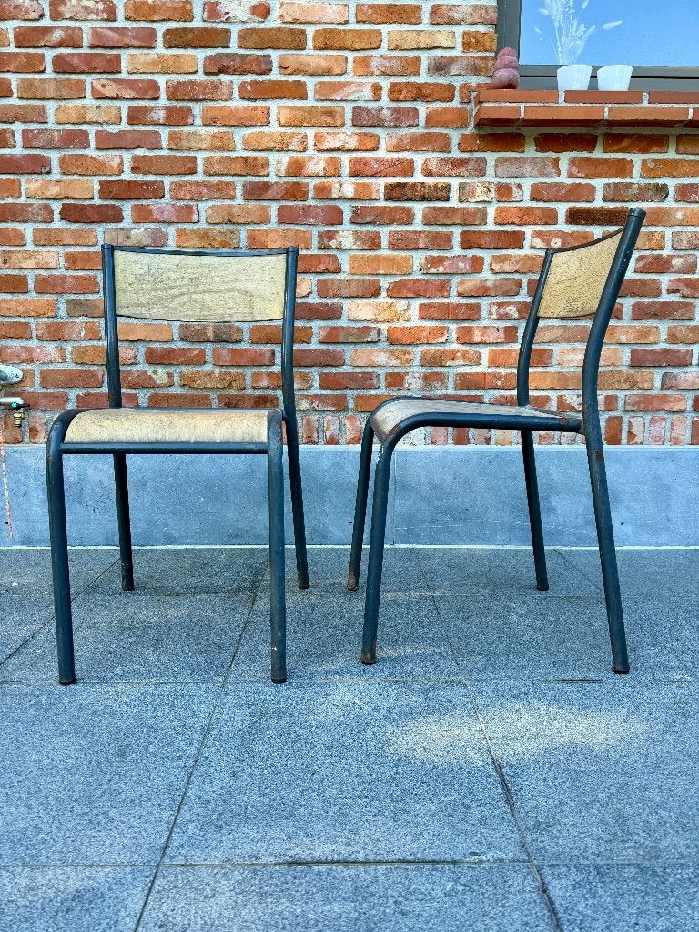 Set van 2 vintage industriële stoelen, Huis en Inrichting, Stoelen, Gebruikt, Ophalen