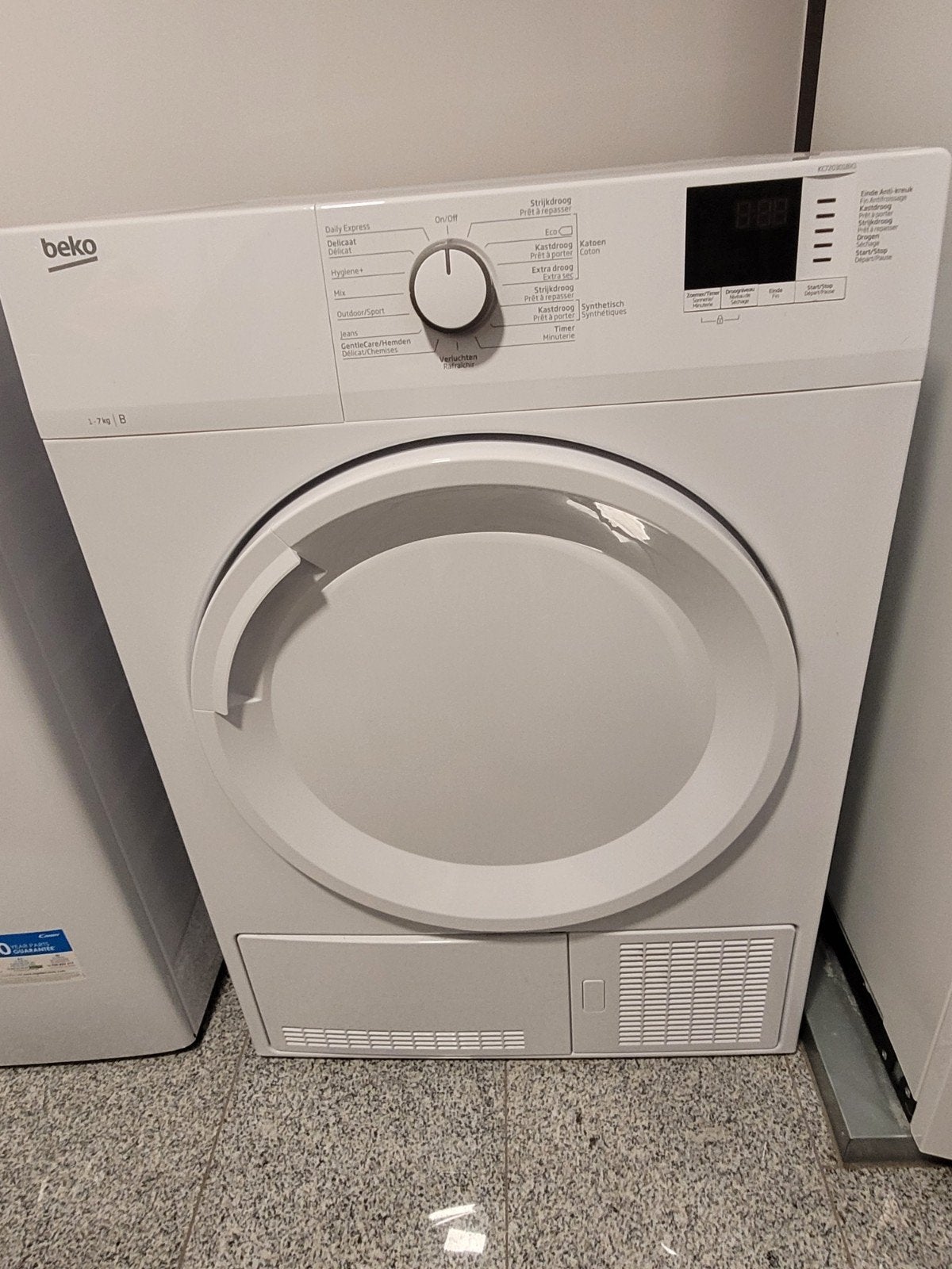 Te koop: nette en goed werkende Beko condensdroogkast 7kg., Ophalen