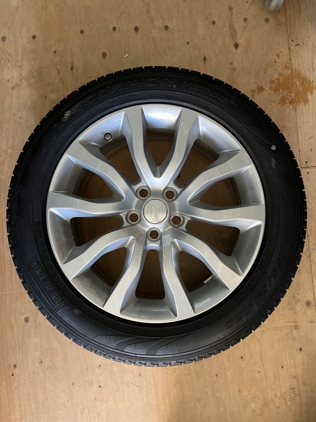 Range Rover reservewiel Pirelli Scorpion Verde All Season Wi, Auto-onderdelen, Banden en Velgen, Gebruikt, 255 mm, -, -