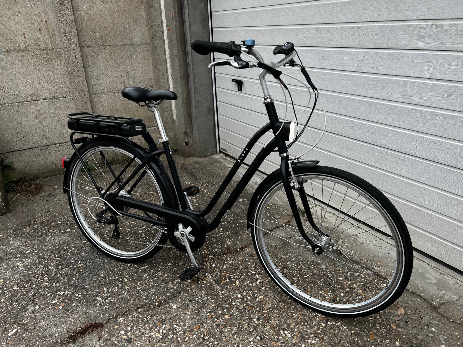Elektrische fiets Elops decathlon, Fietsen en Brommers, Fietsen | Dames | Damesfietsen, Zo goed als nieuw, Versnellingen, Ophalen