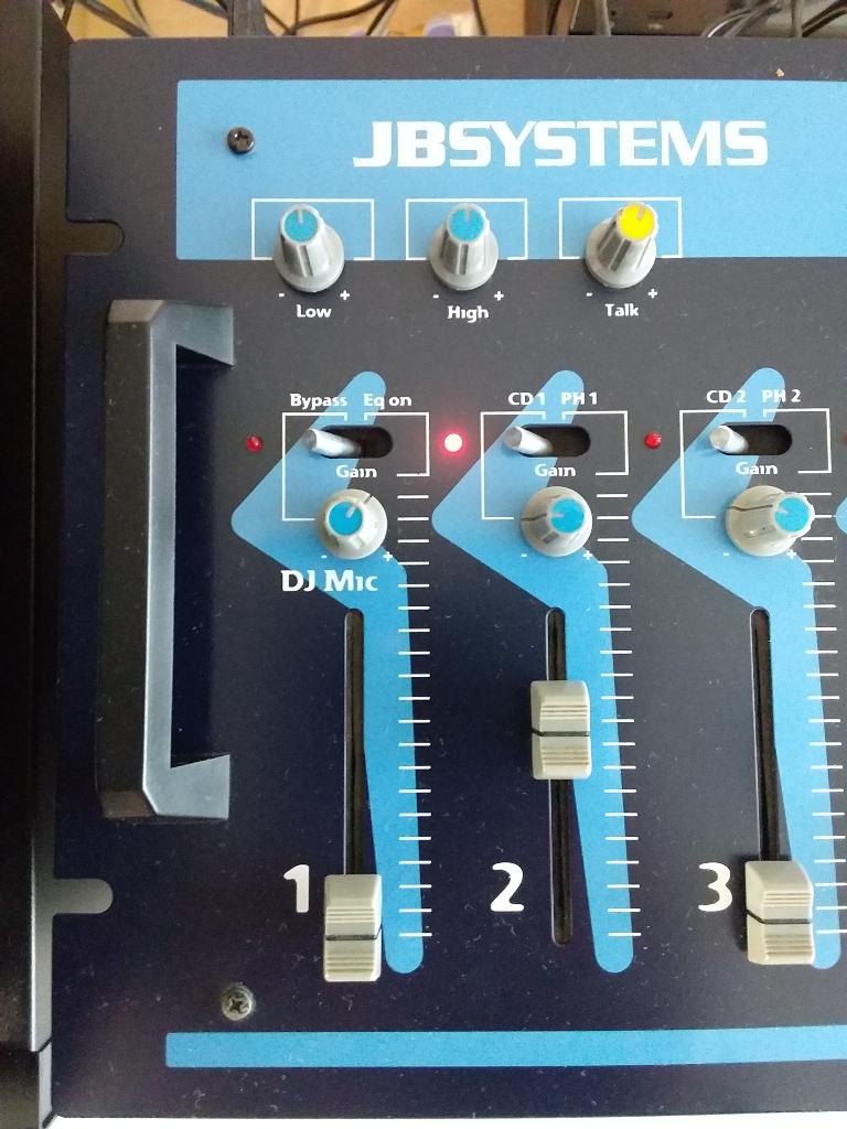 JB SYSTEMS RHYTHM 19 inch DJ-mengpaneel, Muziek en Instrumenten, Mengpanelen, Ophalen, 5 tot 10 kanalen, Microfooningang