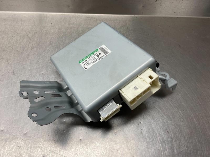 COMPUTER STUURBEKRACHTIGING Auris (E15) (|8965002460|), Gebruikt, Toyota