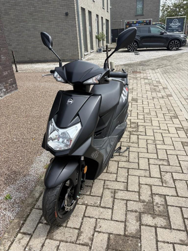 SYM Orbit3 - nieuwstaat - slechts 27km, Vélos & Vélomoteurs, Scooters | SYM, Comme neuf, Classe B (45 km/h), Enlèvement, Essence