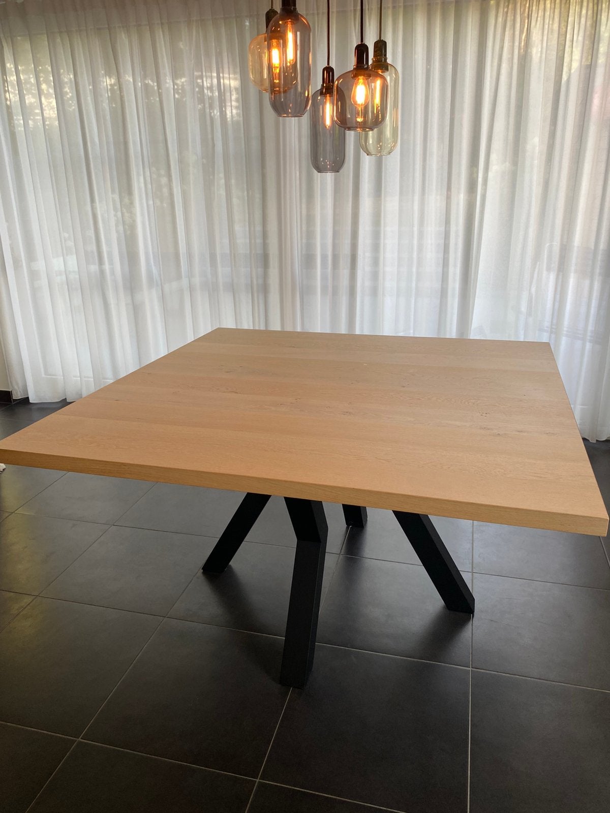 Vierkante houten eettafel 1.4m scandinavische stijl, Huis en Inrichting, Tafels | Eettafels, Ophalen, Gebruikt, Vijf personen of meer