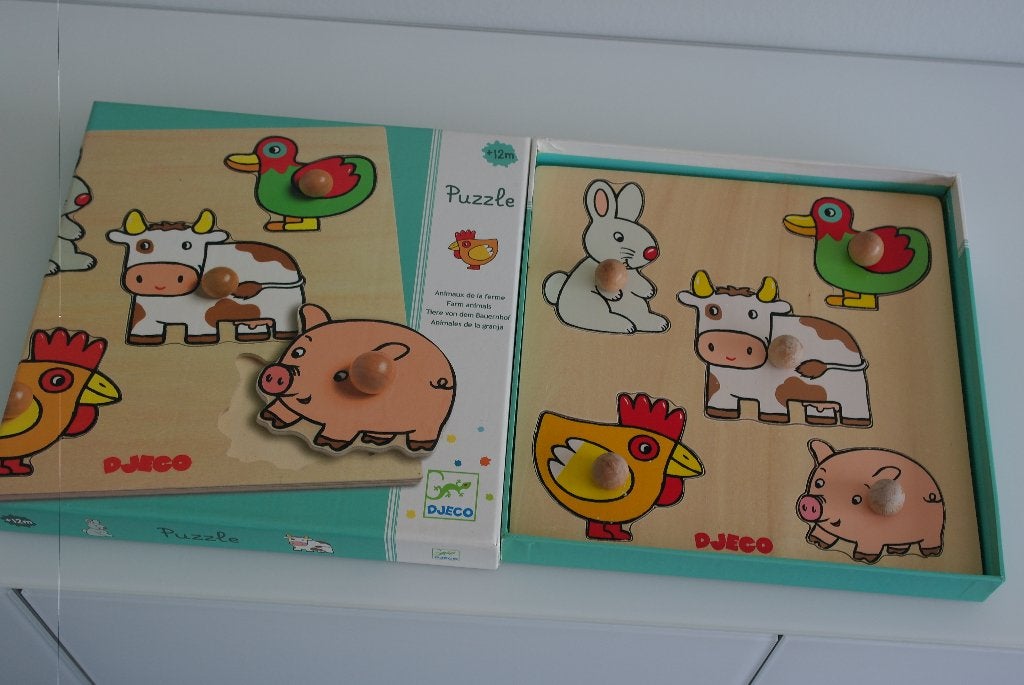 inlegpuzzel in hout dieren boerderij djeco, Ophalen of Verzenden, Zo goed als nieuw, Van hout