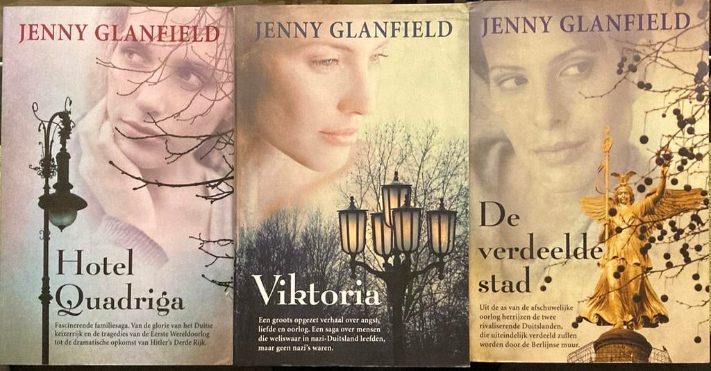 Hotel Quadriga - Viktoria - De verdeelde stad, Ophalen of Verzenden, Jenny Glanfield
