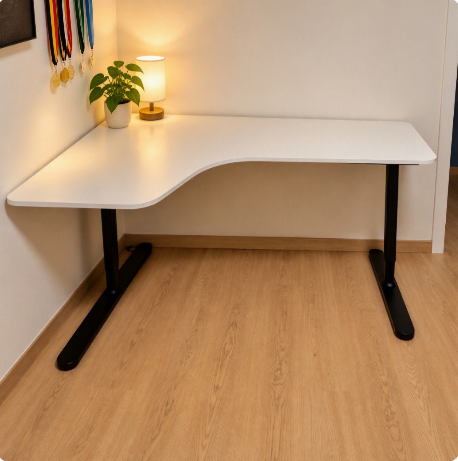 nieuwe bureau 1m40 in perfecte staat, Huis en Inrichting, Ophalen, Nieuw