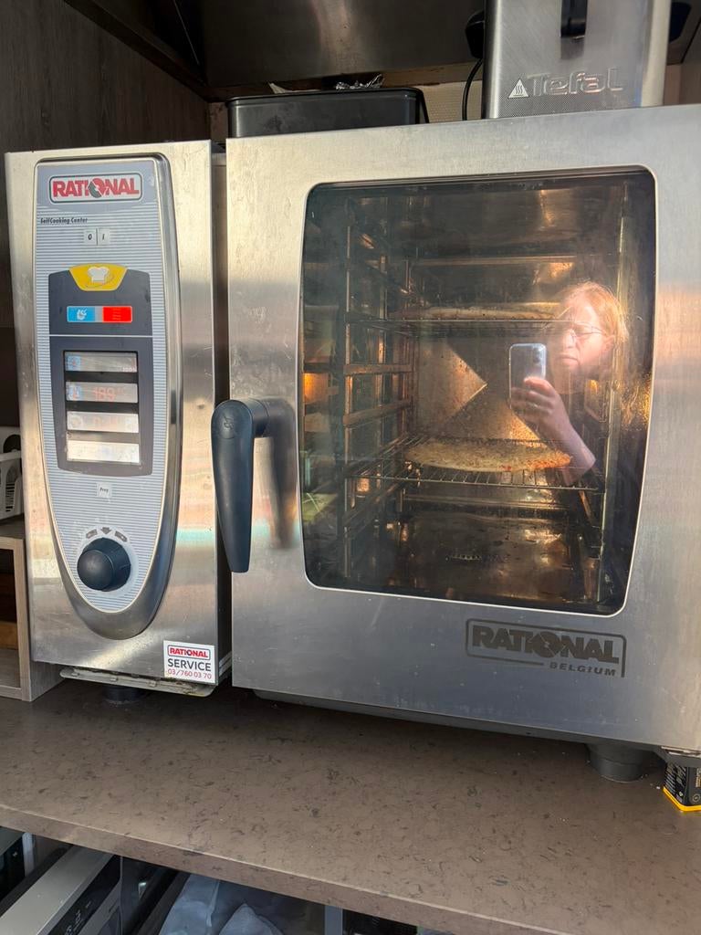 Four  à vendre, Enlèvement