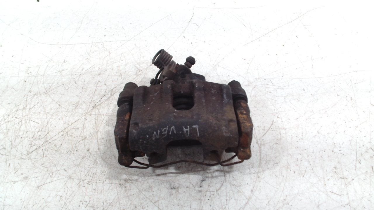 Remklauw links achter Ford Focus, Onderdelen@venauto.nl, Van der Ven Autorecycling B.V., Gebruikt, Ettenseweg 76, 4706 PB Roosendaal, The Netherlands
