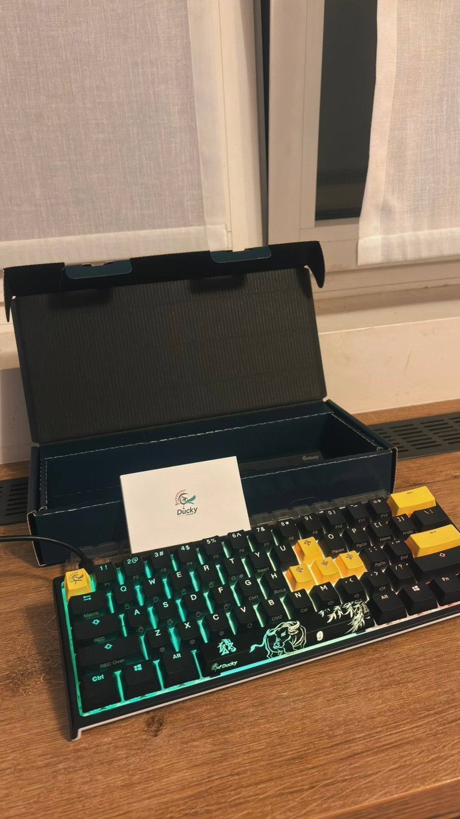 Ducky one 2 mini || gloednieuw, Computers en Software, Ophalen of Verzenden