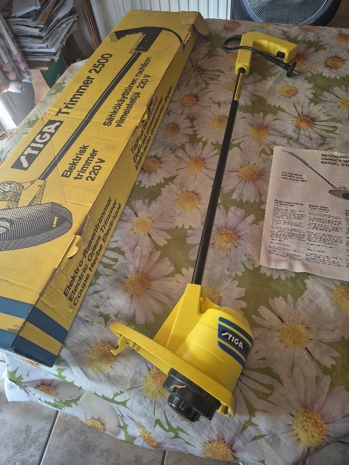 STIGA ELEKTRISCHE TRIMMER 2500, Ophalen, Zo goed als nieuw, 10 tot 30 cm, Stiga/Honda