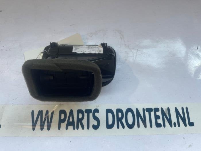 Grille aération tableau de bord d'un Volkswagen Polo, Volkswagen, -, 3 mois de garantie, Utilisé