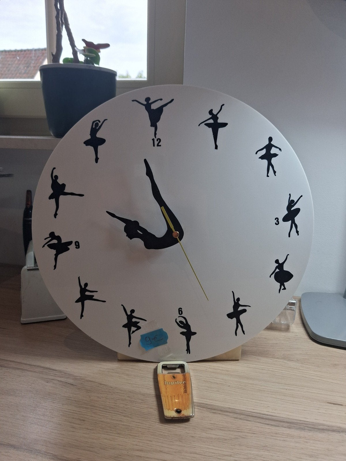 horloge rond ballerina, Huis en Inrichting, Modern, Ophalen, Wandklok