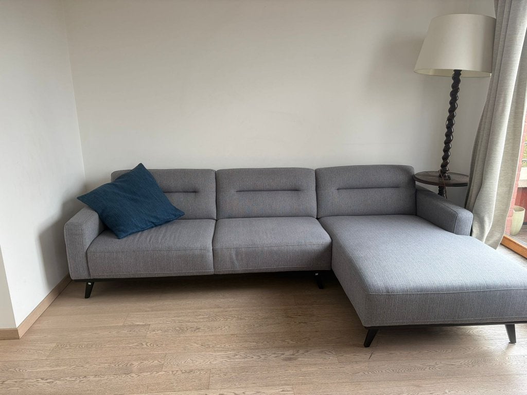 Grijze hoekzetel / Canapé d'angle gris – Weba Smile, Huis en Inrichting, Zetels | Complete zithoeken, Ophalen, Zo goed als nieuw
