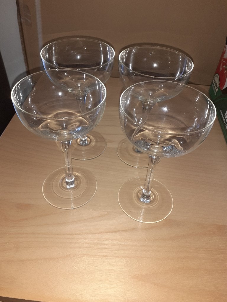 Verres ou coupes de champagne sur pieds (lot de 4 verres), Maison & Meubles, Verre ou Verres, Vintage, Verre, Enlèvement