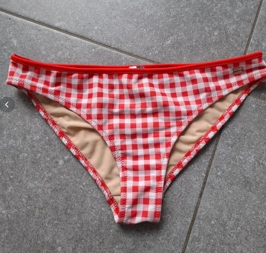 Bikini slip Tommy Hilfiger maat 36 nieuw, Kleding | Dames, Tommy hilfiger, Ophalen of Verzenden, Nieuw, Bikini