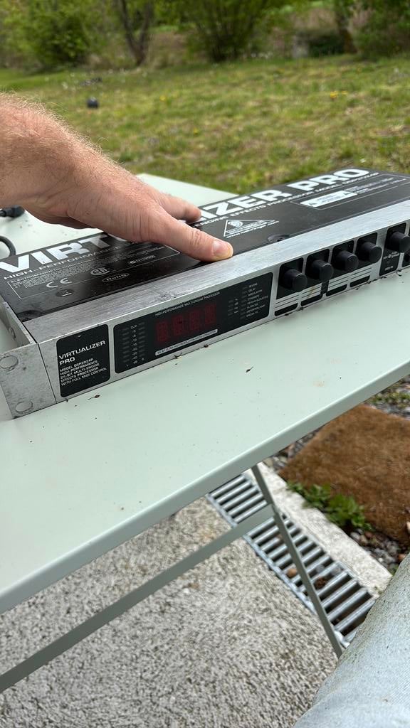 BEHRINGER VIRTUALIZER DSP2024P, Ophalen, Zo goed als nieuw