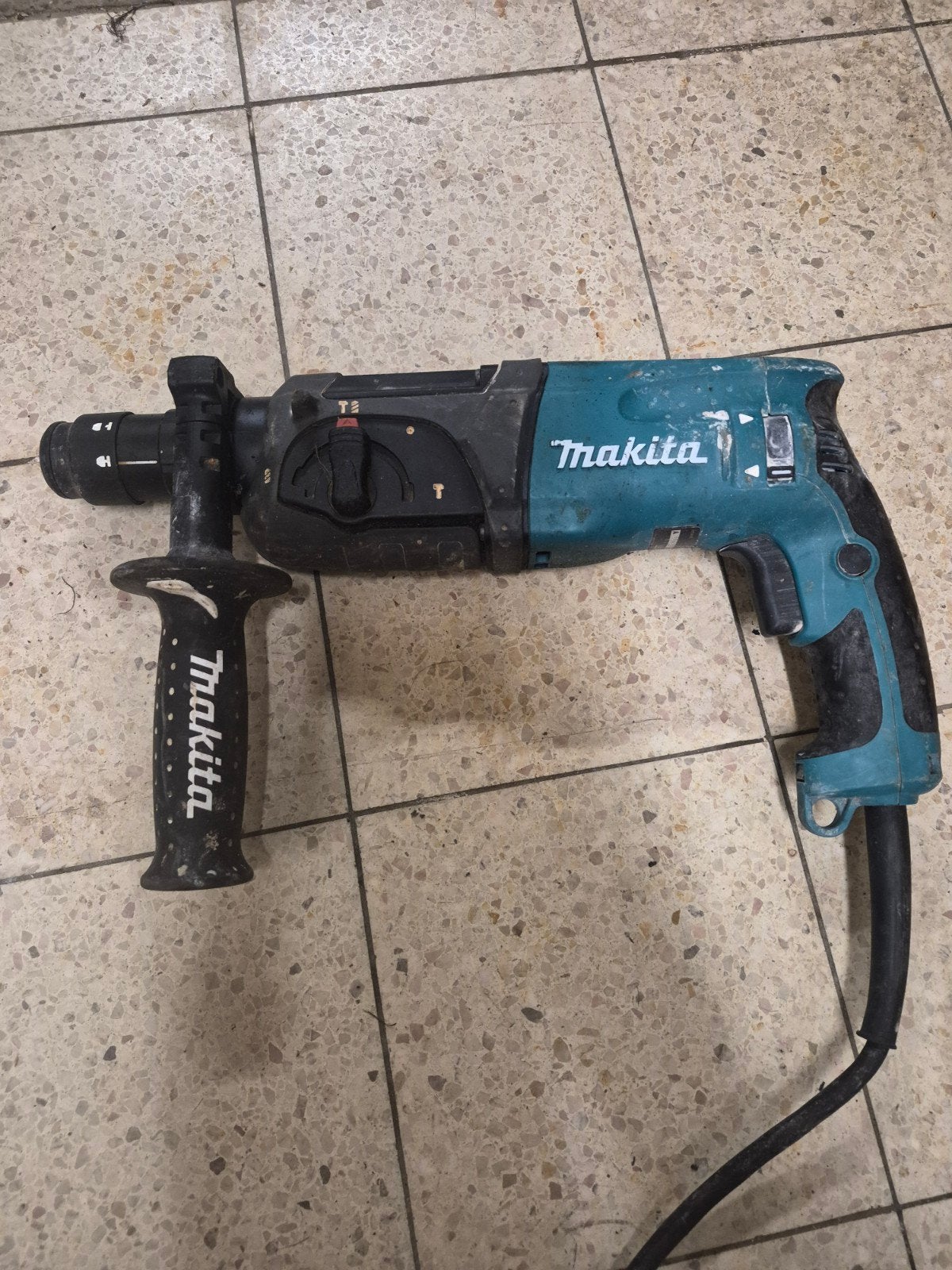 makita boormachine hr2470ft, Ophalen, Boor- en/of Breekhamer, Klopboormechanisme, Gebruikt