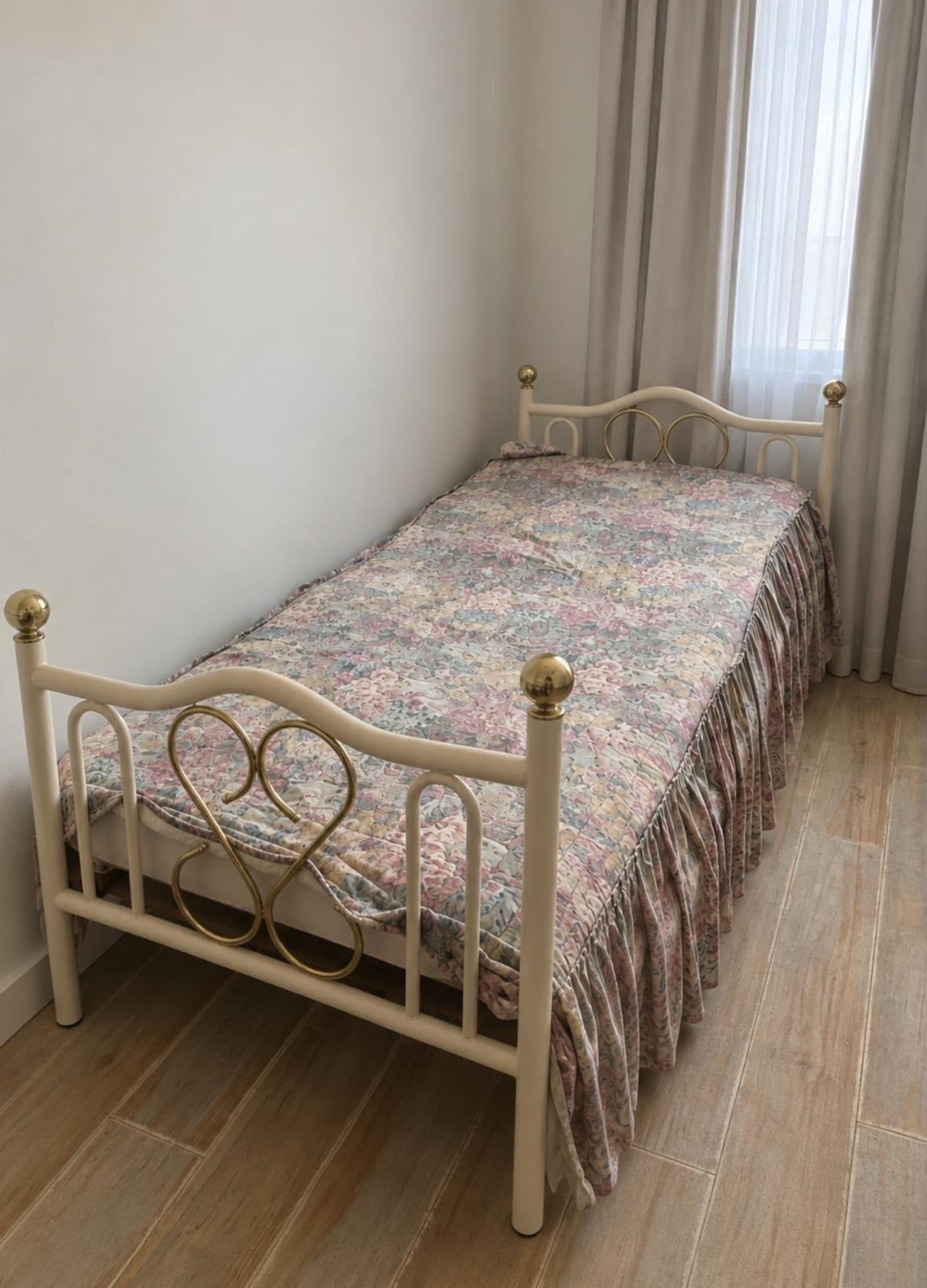 Bed , prijs otk., Ophalen