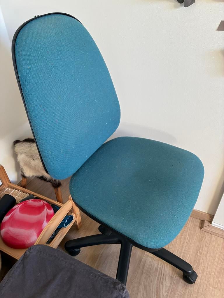 Bureaustoel, enkel afhaal mogelijk, Huis en Inrichting, Ophalen, Zo goed als nieuw, Blauw, Bureaustoel
