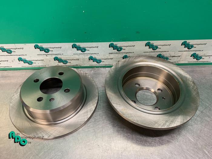 Disque de frein arrière d'un BMW 3-Serie (3-Serie 82-), Autos : Pièces & Accessoires, Freins & Transmission, BMW, Utilisé, 3 mois de garantie