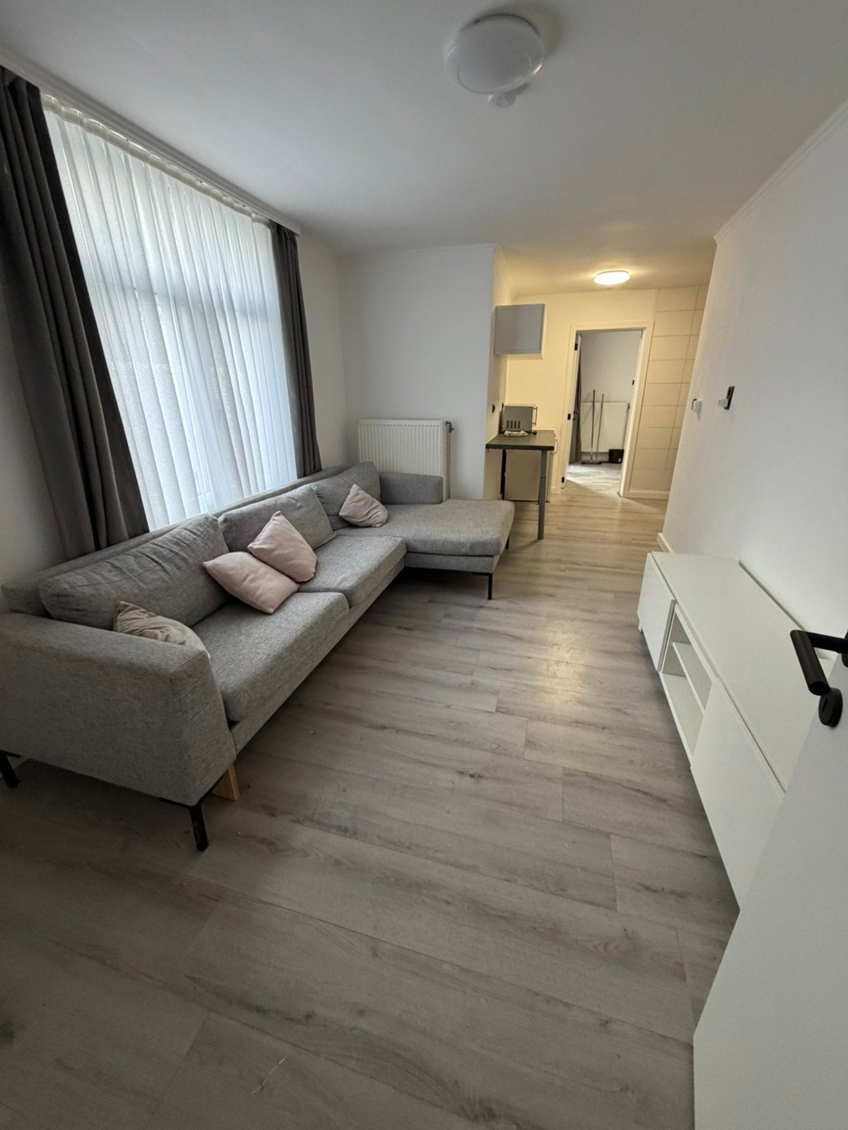 Gent opgeving Dampoort appartement 1 slaapkamer  750€, Immo, Gent