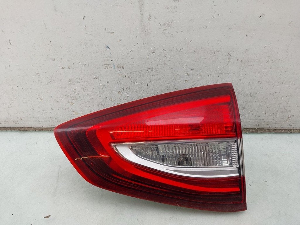 FEU ARRIÈRE DROIT Ford C-Max (DXA) (01-2010/06-2019), Henry-Ford-Straße  1
50735  Köln, DE, Ford-Werke GmbH, Kunden@ford.com, Ford