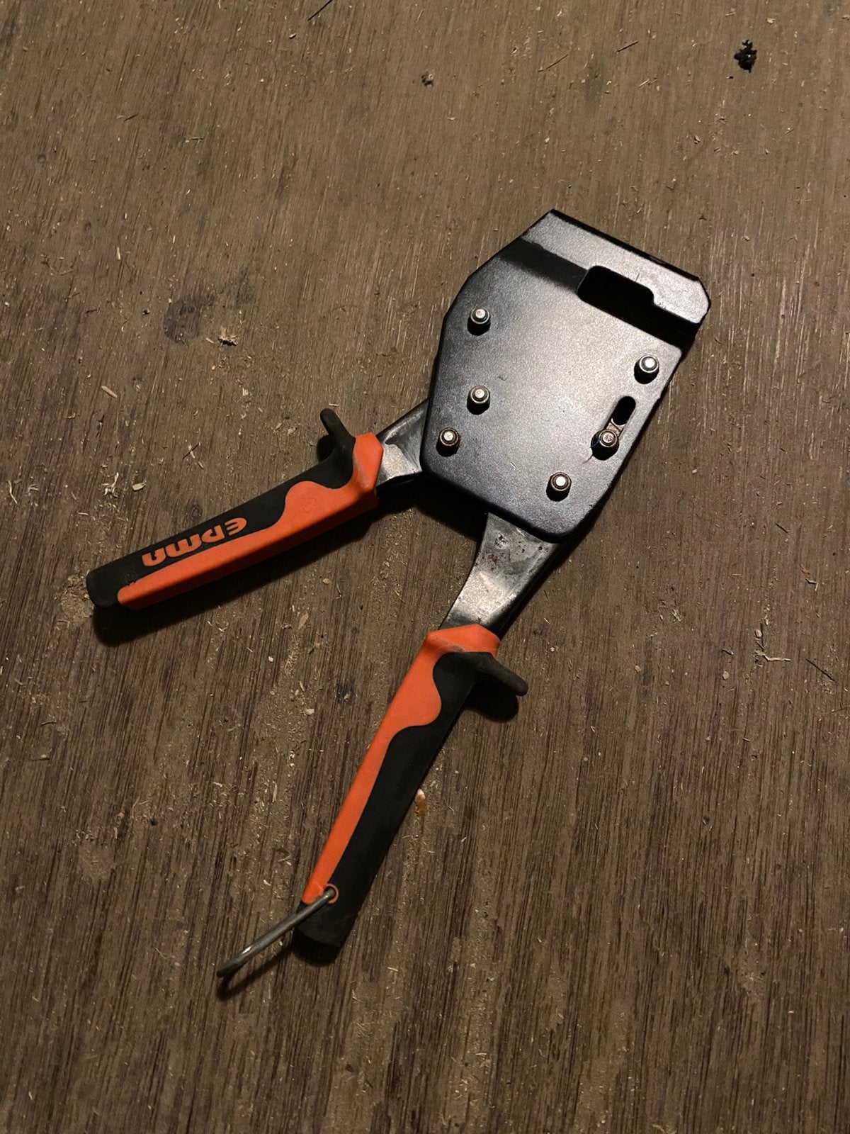 EDMA profielverbindingstang voor metalstud, Enlèvement, Comme neuf