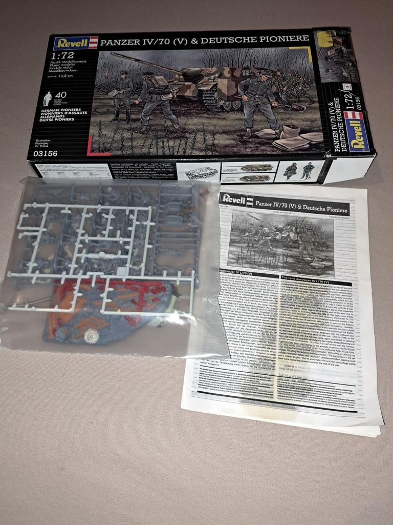 Revell 1:72 Panzer en Pioniere, Ophalen of Verzenden, Revell