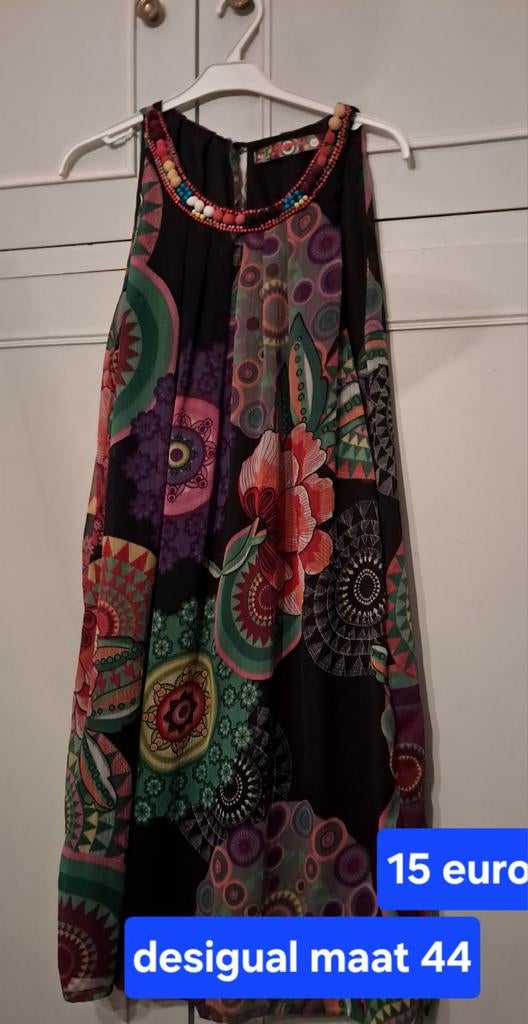 DESIGUAL TAILLE 4, Enlèvement, Taille 42/44 (L)