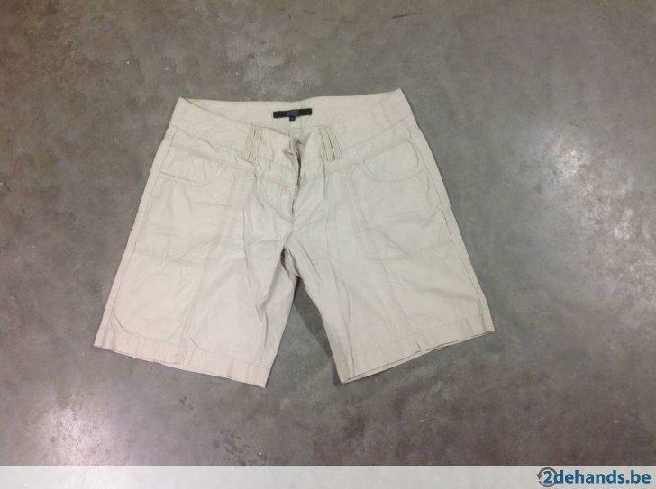 Beige short Hallhuber maat 42, Kleding | Dames, Ophalen of Verzenden, Nieuw, Maat 42/44 (L)