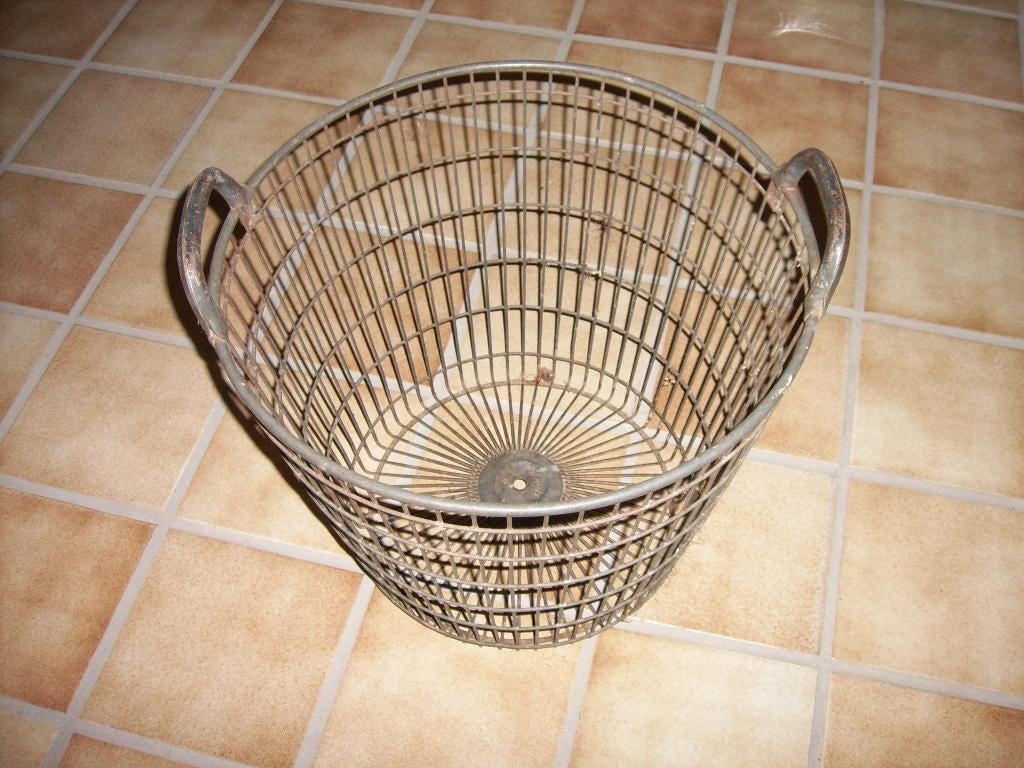 oude zinken aardappelmand, Ophalen