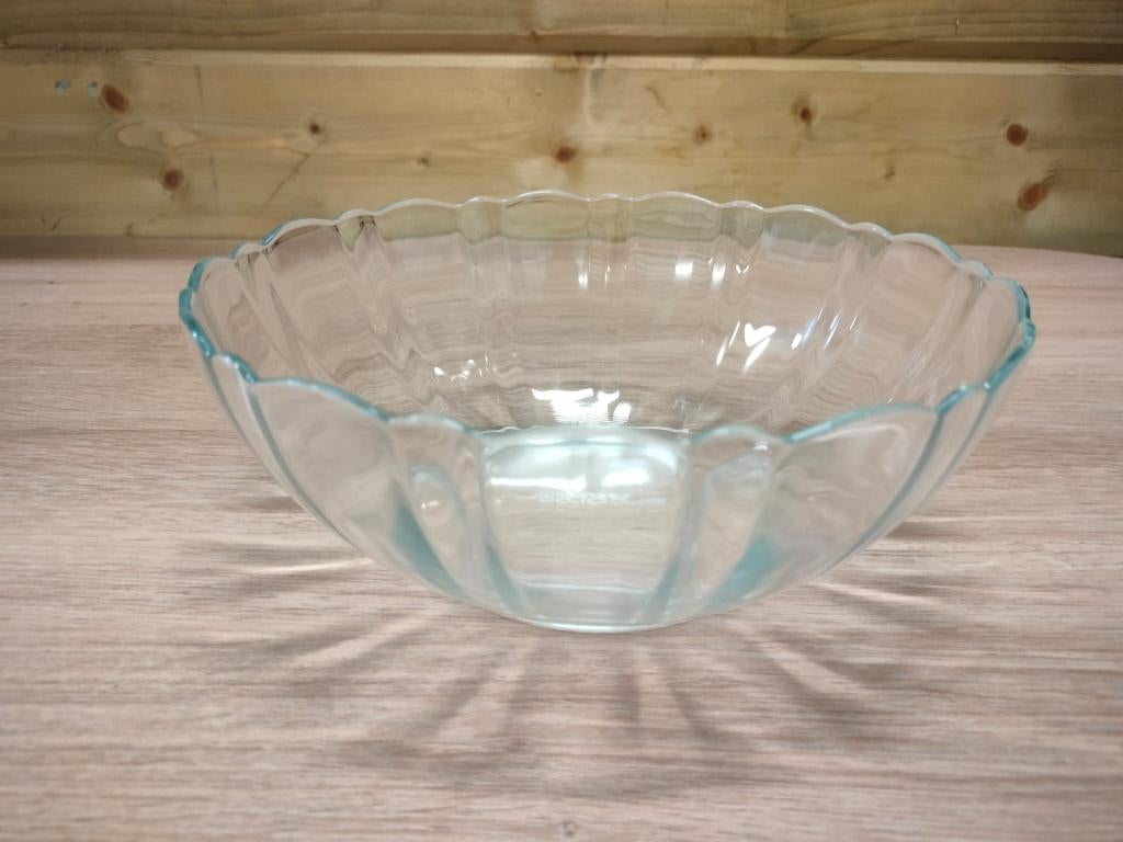 kom Arcoroc Bengale Scalloped, Ophalen of Verzenden, Zo goed als nieuw, Glas, Kom(men)