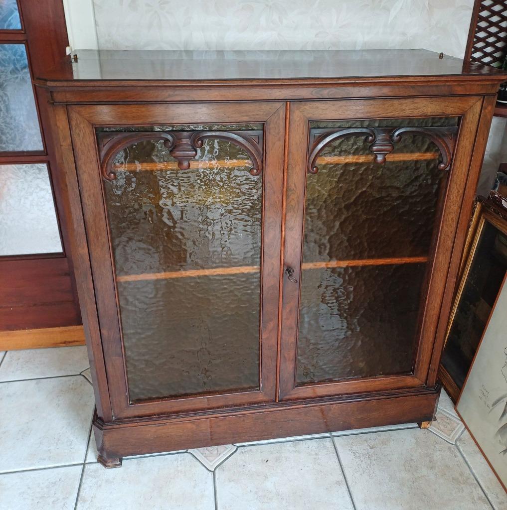 Meuble ancien vitré en acajou, Enlèvement
