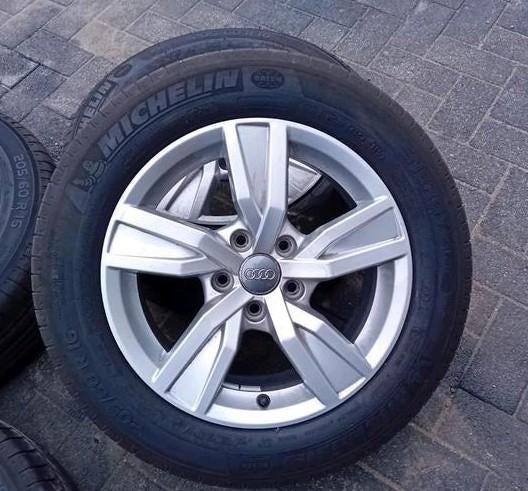 Zomerbanden velgen alu Audi A4 B9 5X112 ET35 16inch 4&6mm 🚖, Ophalen, Gebruikt, Audi