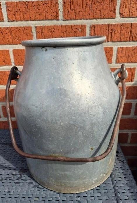 Cruche à lait idéale pour y déposer une vasque de fleurs, Enlèvement, Utilisé