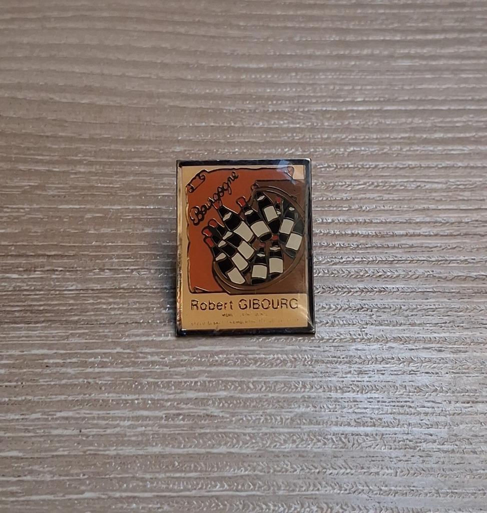 PIN - ROBERT GIBOURG - BOURGOGNE - VIN - WIJN, Collections, Envoi, Utilisé, Autres sujets/thèmes, Insigne ou Pin's