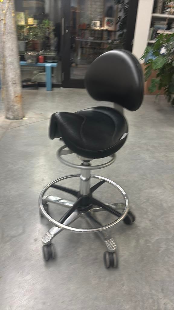 Fauteuil ergonomique à roulettes - marque haut de gamme, Maison & Meubles, Chaises de bureau, Comme neuf, Chaise de bureau, Noir