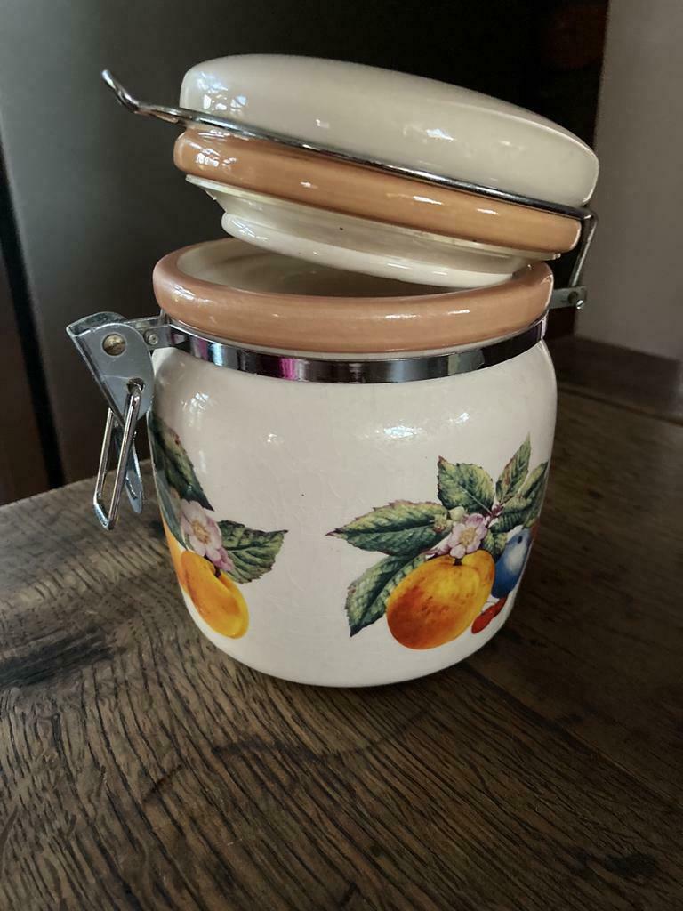 Pot voor keukendecoratie, Zo goed als nieuw