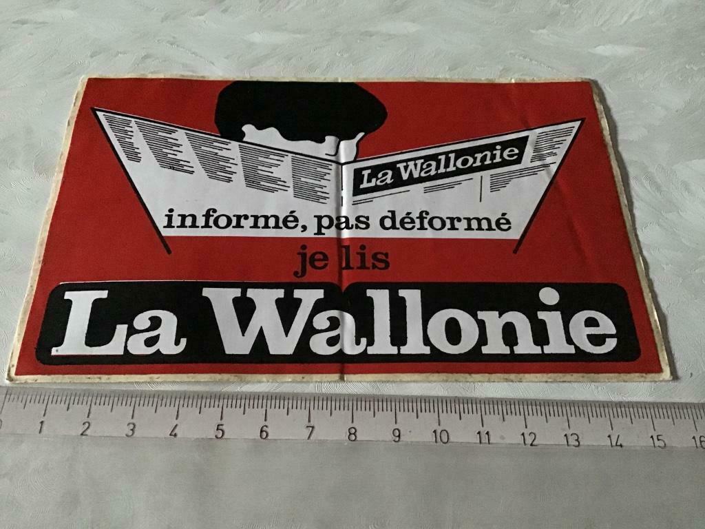 1 La Wallonie  gazet auto collant sticker, Verzamelen, Merken en Reclamevoorwerpen, Ophalen of Verzenden, Zo goed als nieuw